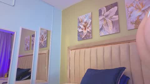 Snapshot of bloom_star01 chatting on October 16, 2025, 12:39 pm bloom_star01 online show from October 16, 2025, 12:39 pm