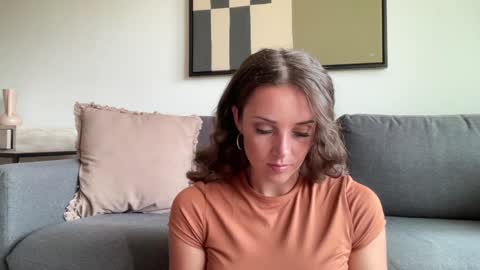 Snapshot of bloomyogi chatting on September 27, 2025, 11:43 pm Emma Bloom online show from September 27, 2025, 11:43 pm