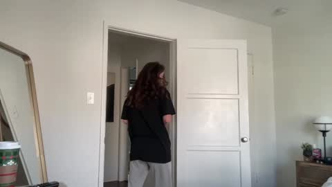 Snapshot of bloomyogi chatting on November 8, 2025, 7:01 pm Emma Bloom online show from November 8, 2025, 7:01 pm