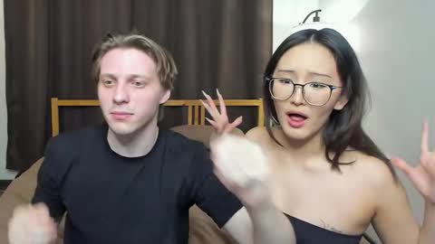 Sasha and Maria online show from February 3, 2026, 3:39 pm