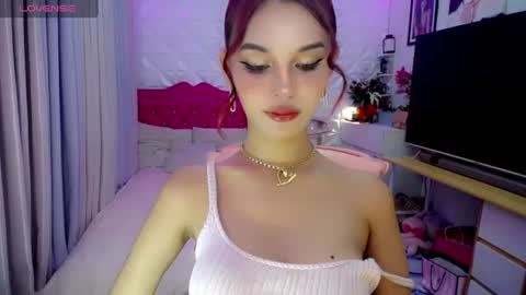 Snapshot of blue_aiveexx chatting on June 19, 2026, 2:16 am aivee online show from June 19, 2026, 2:16 am