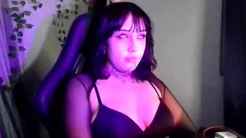 Snapshot of blue_katt chatting on January 6, 2026, 1:31 am blue katt online show from January 6, 2026, 1:31 am