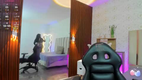 blue_tay1 online show from September 25, 2025, 11:58 am