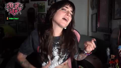 Blue online show from November 13, 2025, 1:04 am