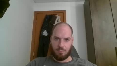 Snapshot of bluec2c chatting on February 5, 2025, 2:37 pm Blue online show from February 5, 2025, 2:37 pm