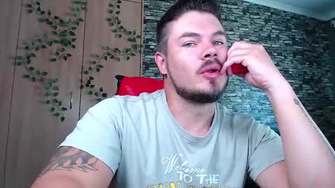 blueeyeboy0 online show from January 7, 2026, 8:06 am