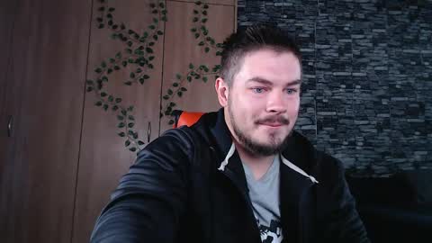 blueeyeboy0 online show from May 13, 2026, 8:12 am