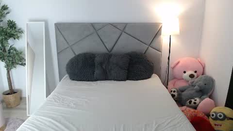 blueeyeslexxxy online show from July 11, 2026, 9:01 am