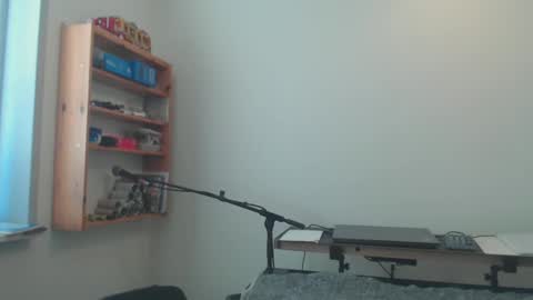 blueeyesn8 online show from February 1, 2025, 9:11 am