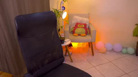 FLORAA online show from April 30, 2026, 3:07 pm
