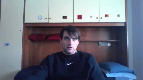 bluejoee online show from November 28, 2025, 2:09 pm