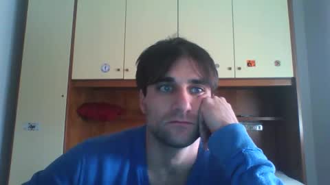 bluejoee online show from December 19, 2025, 1:51 pm