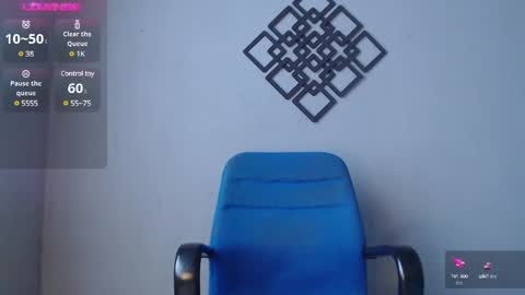 Snapshot of blueviolette chatting on February 9, 2025, 4:18 pm Violette 3 online show from February 9, 2025, 4:18 pm