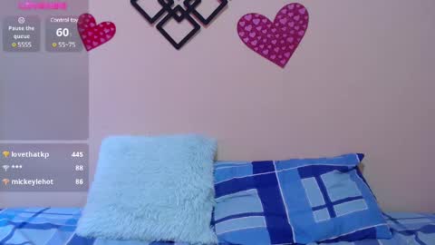 Snapshot of blueviolette chatting on March 8, 2025, 7:20 pm Violette 3 online show from March 8, 2025, 7:20 pm