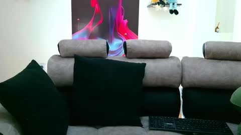 bluewolf247 online show from October 25, 2025, 2:13 pm