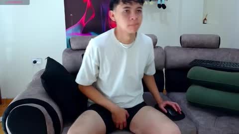 bluewolf247 online show from November 11, 2025, 3:34 pm