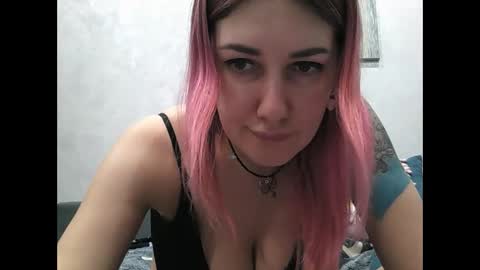 Snapshot of bluexowl chatting on February 28, 2025, 7:46 pm BlueXOwl online show from February 28, 2025, 7:46 pm