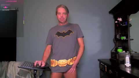 Snapshot of blueyes_hung1 chatting on January 18, 2026, 4:16 am Fun Boi online show from January 18, 2026, 4:16 am