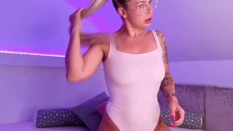 Kate online show from August 6, 2026, 3:30 am