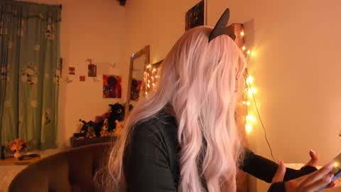 Snapshot of blumasweet chatting on February 16, 2025, 10:54 am Bluma Sweet online show from February 16, 2025, 10:54 am