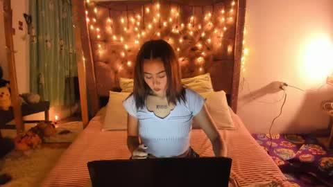 Snapshot of blumasweet chatting on March 4, 2025, 9:18 am Bluma Sweet online show from March 4, 2025, 9:18 am