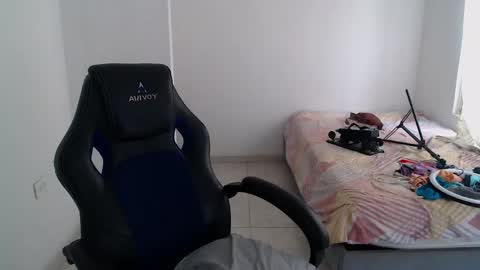  Hey guysI am BrendaWelcome my room online show from March 25, 2026, 8:48 pm