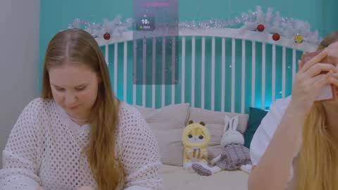 Snapshot of blush_ellie chatting on December 23, 2024, 12:30 pm Ellie3 online show from December 23, 2024, 12:30 pm