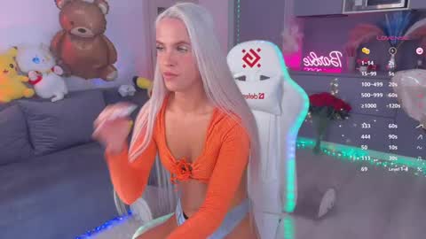 Mikki chan online show from February 21, 2025, 9:13 am