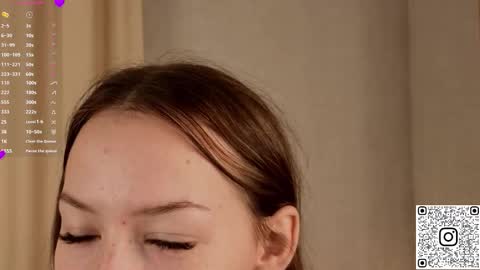 Snapshot of blushinbloom chatting on October 29, 2025, 6:15 am Dolores online show from October 29, 2025, 6:15 am