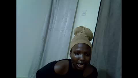 Snapshot of blushing_bunny chatting on September 9, 2025, 9:14 pm Bunny online show from September 9, 2025, 9:14 pm