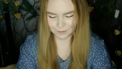 blushing_star online show from February 14, 2026, 8:22 am