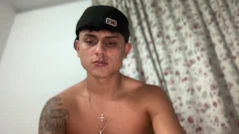 Snapshot of bob_pettersonn chatting on February 26, 2025, 3:21 am Bob INDEPENDENT MODEL online show from February 26, 2025, 3:21 am