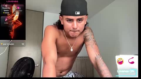 Snapshot of bob_pettersonn chatting on October 29, 2025, 6:53 pm Bob INDEPENDENT MODEL online show from October 29, 2025, 6:53 pm