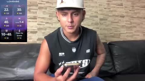 Snapshot of bob_pettersonn chatting on February 1, 2026, 2:10 am Bob INDEPENDENT MODEL online show from February 1, 2026, 2:10 am