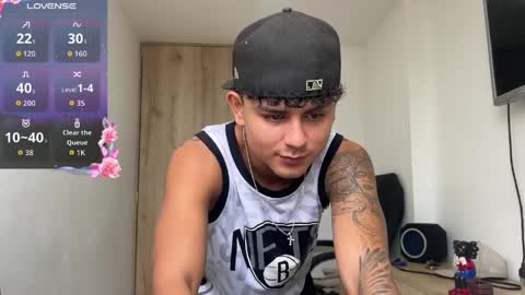 Bob  INDEPENDENT MODEL online show from April 6, 2026, 5:14 pm