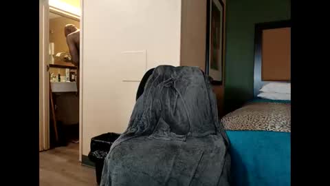 Snapshot of bobbiebone chatting on February 10, 2026, 6:01 pm bobbiebone and company online show from February 10, 2026, 6:01 pm