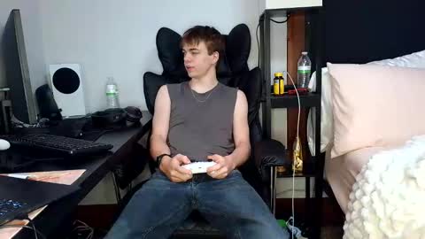 bobby72738 online show from September 20, 2025, 2:45 am