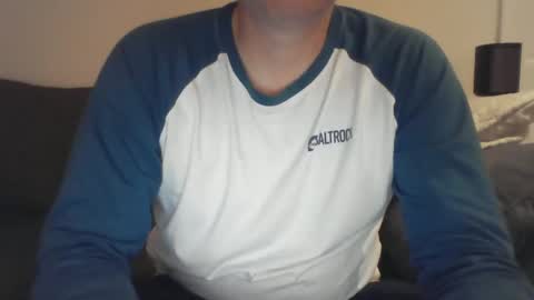 bobby_113 online show from January 19, 2025, 1:53 am