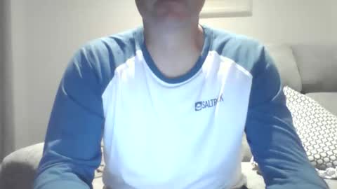 bobby_113 online show from September 18, 2025, 12:34 am