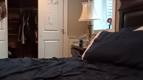 Snapshot of bodyyattiyatti chatting on February 8, 2025, 3:31 pm Sailorartemis online show from February 8, 2025, 3:31 pm