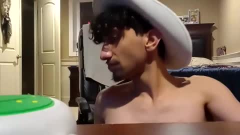 Snapshot of bodyyattiyatti chatting on February 18, 2025, 3:42 am Sailorartemis online show from February 18, 2025, 3:42 am