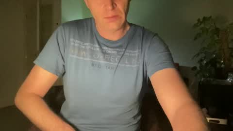 Snapshot of boegieboy76 chatting on December 22, 2024, 7:10 pm ask me online show from December 22, 2024, 7:10 pm