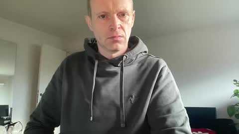 Snapshot of boegieboy76 chatting on February 21, 2025, 8:07 am ask me online show from February 21, 2025, 8:07 am