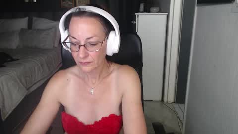 Ningifun couple online show from March 23, 2026, 4:55 pm