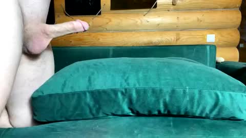 Snapshot of bohemianrhapsody1 chatting on October 28, 2025, 11:25 am Nail and Olivia online show from October 28, 2025, 11:25 am