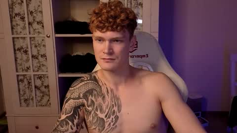 ALEXPVT IS OPEN online show from October 12, 2025, 4:06 pm