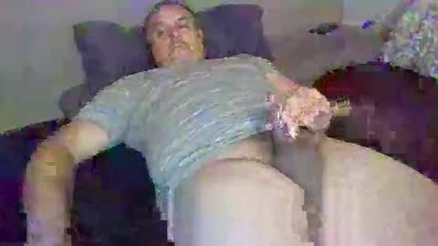 Snapshot of boidady chatting on October 28, 2025, 7:34 am emilio online show from October 28, 2025, 7:34 am