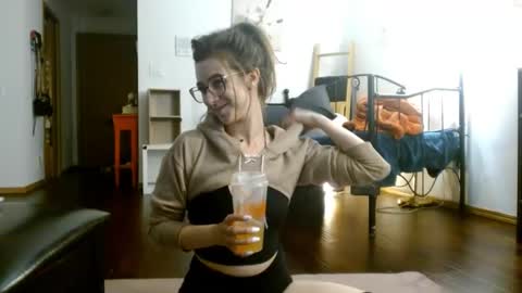 BombshellBaeby online show from September 14, 2025, 9:52 am