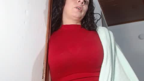 Snapshot of bonie_12 chatting on June 18, 2026, 6:24 am . Bonnie online show from June 18, 2026, 6:24 am