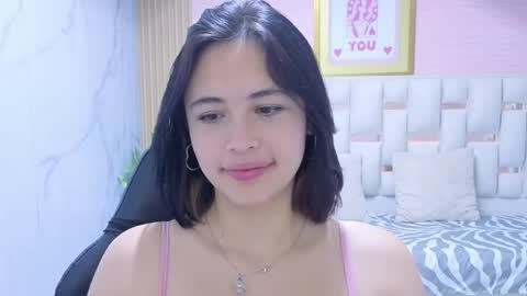 Bonnie  online show from May 22, 2026, 1:17 pm